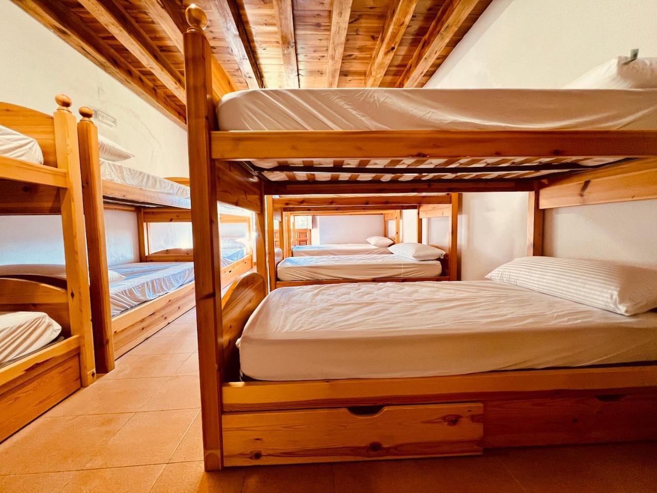 Albergue Pinares - La Casona De Revenga Regumiel de la Sierra Ngoại thất bức ảnh