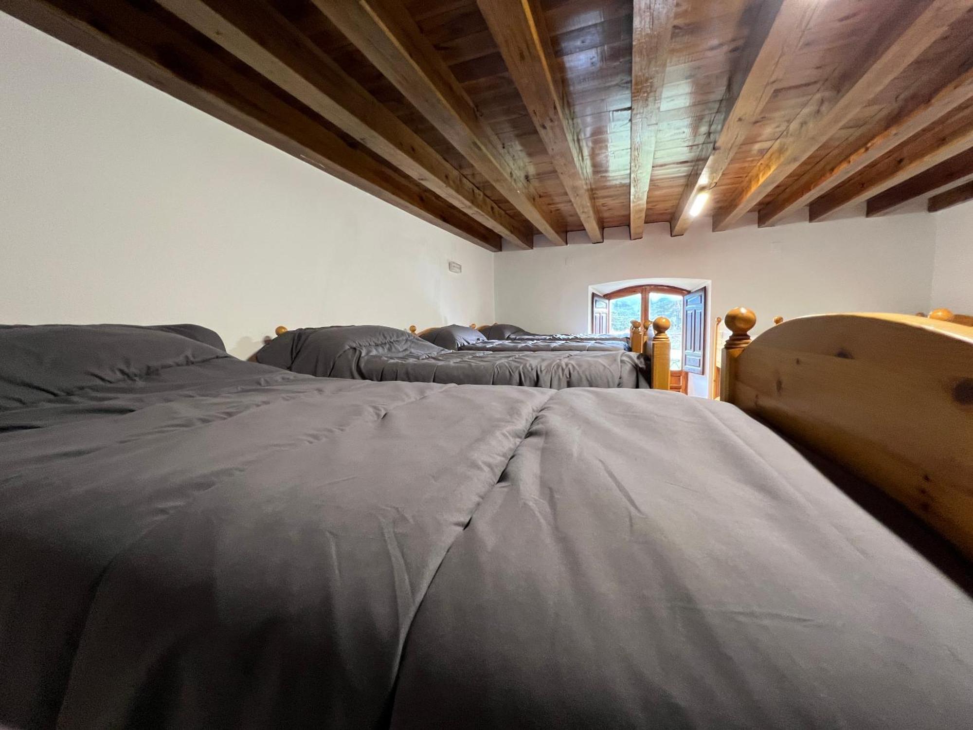 Albergue Pinares - La Casona De Revenga Regumiel de la Sierra Ngoại thất bức ảnh